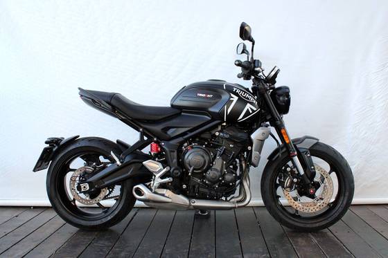 TRIUMPH TRIDENT 660 